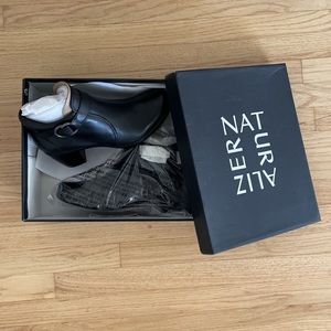 NEW Naturalizer Leather Booties